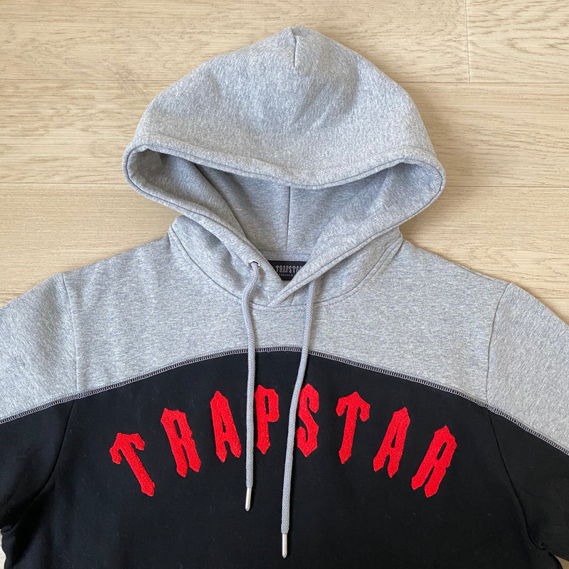 Conjunto Trapstar Irongate Arch Chenille Hooded Vermelho