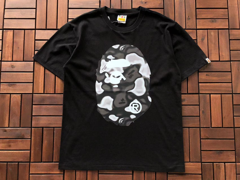 Camiseta Bape x Liquid Camo Big Ape Head