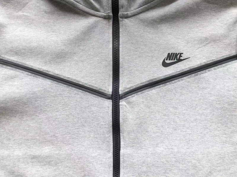 Conjunto Nike Tech Fleece Cinza