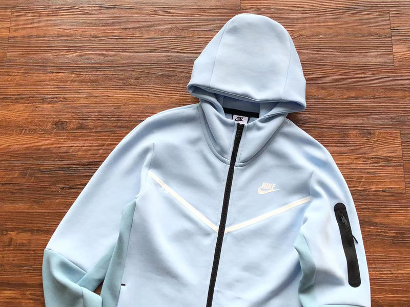 Conjunto Nike Tech Fleece Celestine Blue