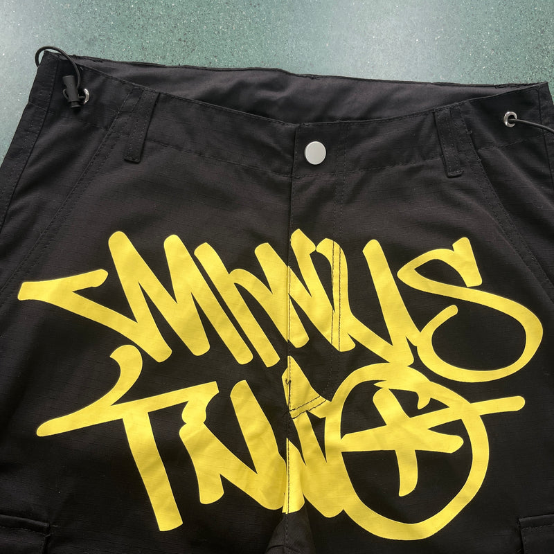 Calça Minus Two Cargo preto/amarelo