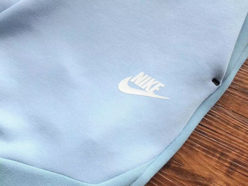 Conjunto Nike Tech Fleece Celestine Blue