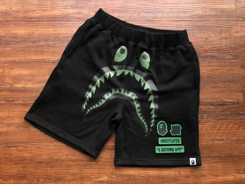 Shorts BAPE Shark x Undefeated