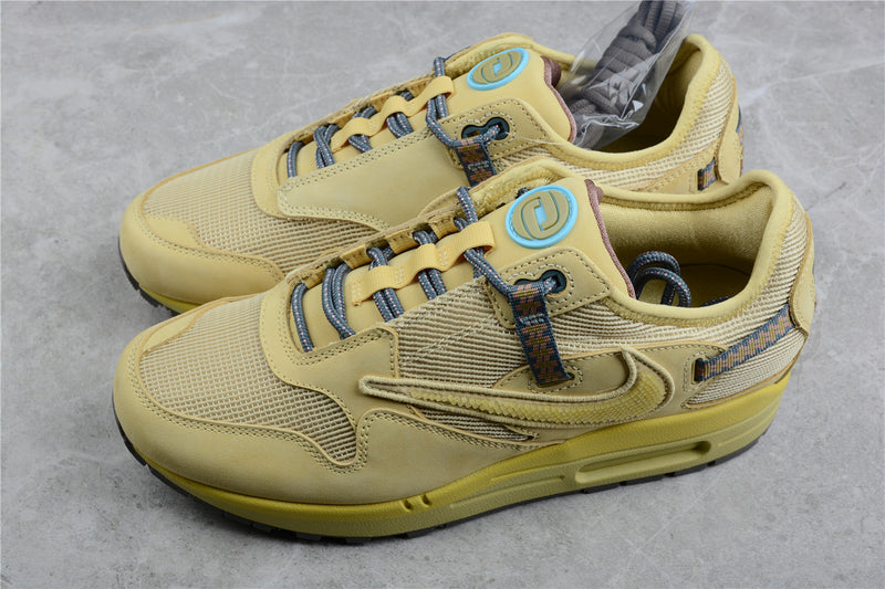 Nike  Air Max 1 x Travis Scott "Saturn Gold”