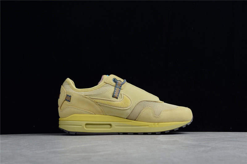 Nike  Air Max 1 x Travis Scott "Saturn Gold”