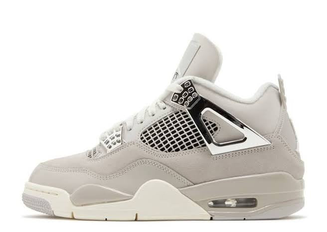 Air Jordan 4 Frozen Moments