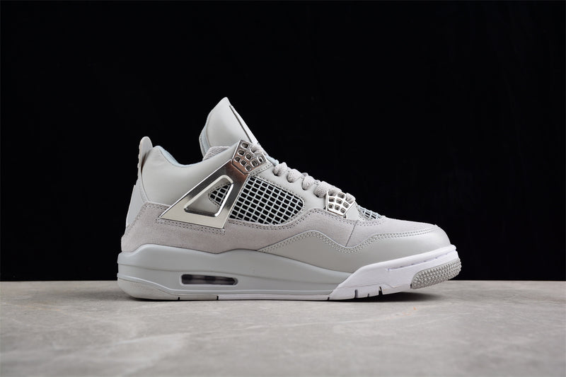 Air Jordan 4 Frozen Moments