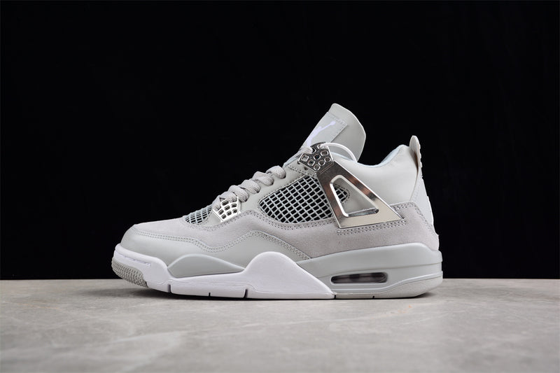 Air Jordan 4 Frozen Moments