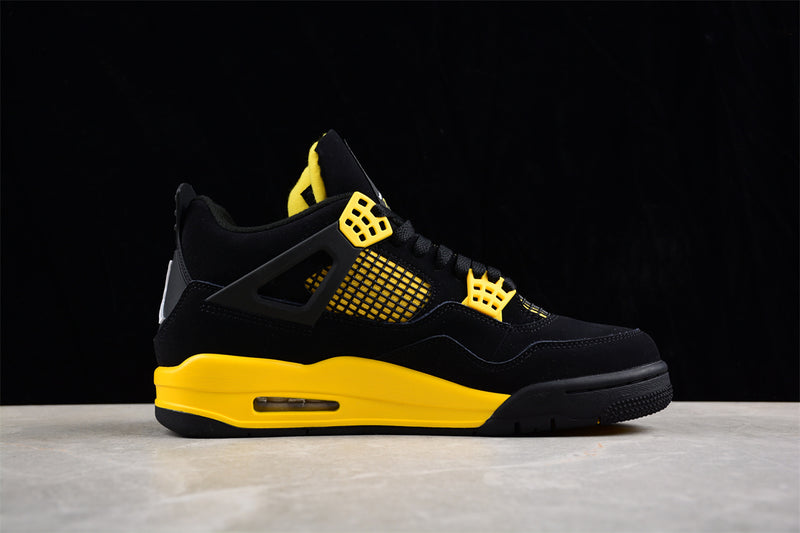 Air Jordan 4 Thunder