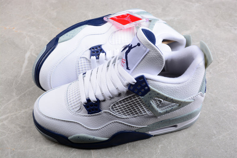 Air Jordan 4 Midnight Navy