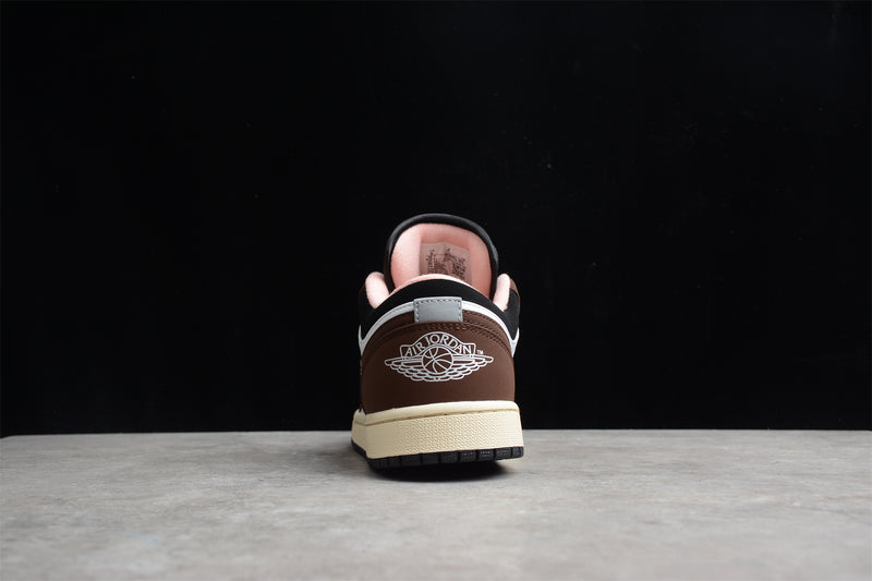 Air Jordan 1 Low SE Mocha