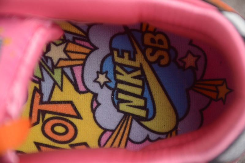 The Powerpuff Girls x Nike SB Dunk Low Blossom