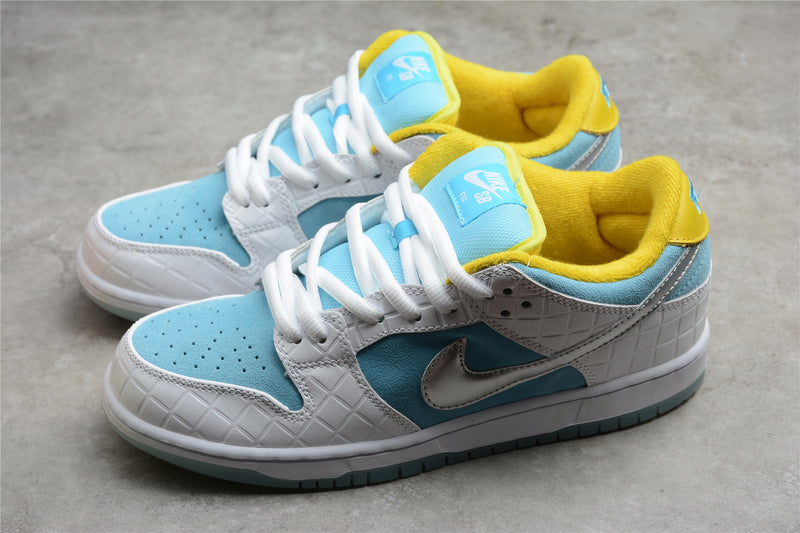 Dunk Low SB x FTC "Lagoon Pulse"