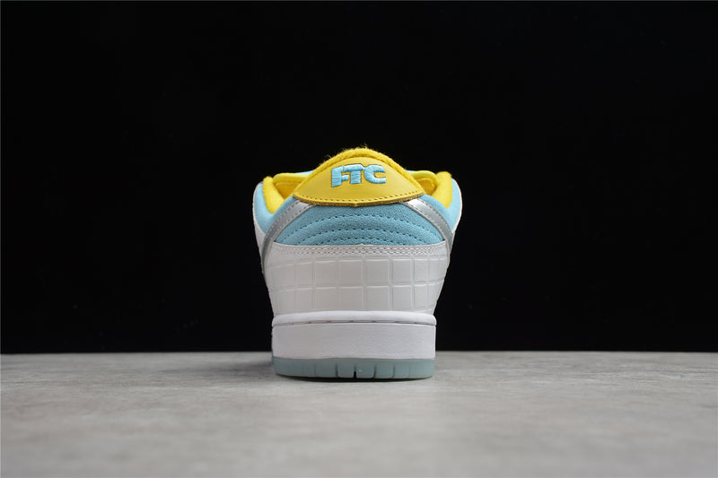 Dunk Low SB x FTC "Lagoon Pulse"