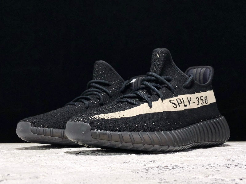 Yeezy Boost 350 V2 Oreo