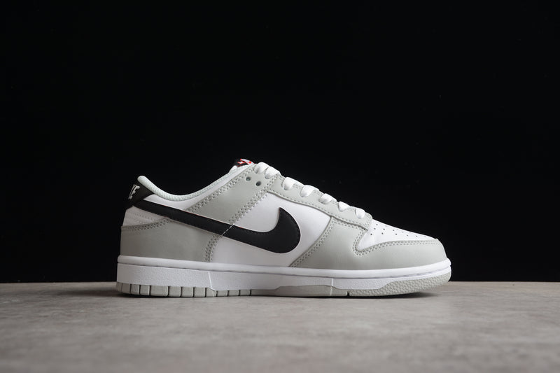 Nike Dunk Low SE“Lottery” Grey