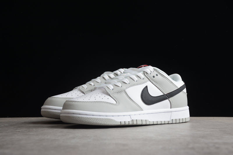 Nike Dunk Low SE“Lottery” Grey