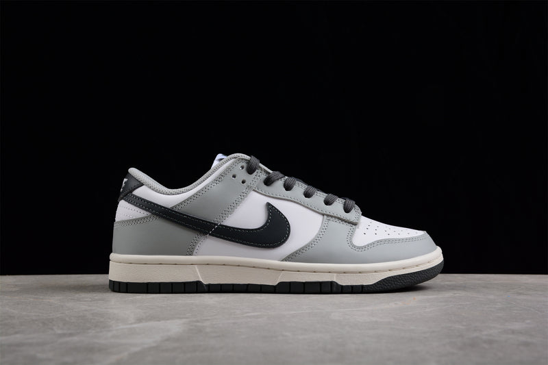 Nike Dunk Low Light Smoke Grey