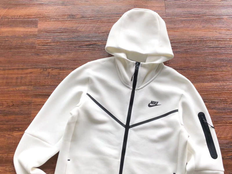 Conjunto Nike Tech Fleece White