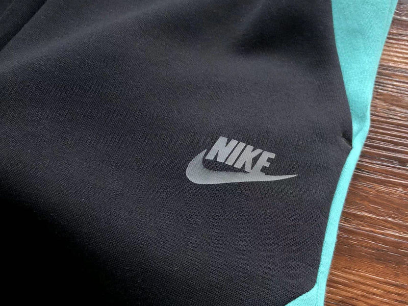 Conjunto Nike Tech Fleece Turquoise