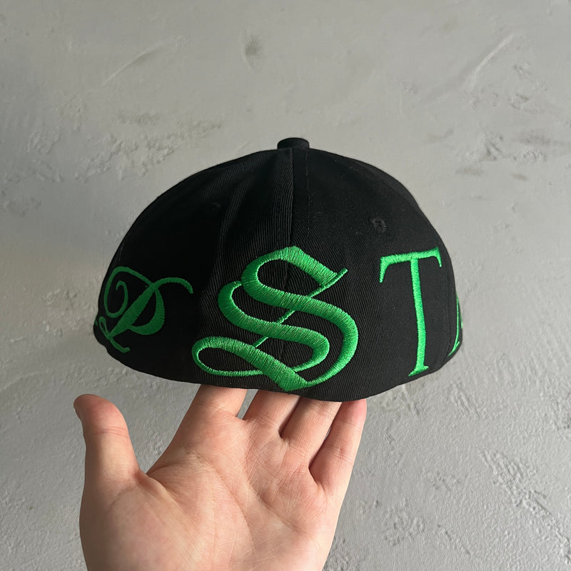 Boné Trapstar Script Fitted Preto/Verde